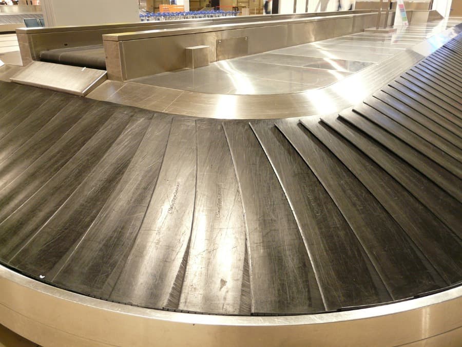 baggage carousel