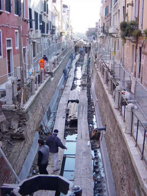 venice' canals