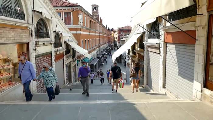 COVID positives in Venice